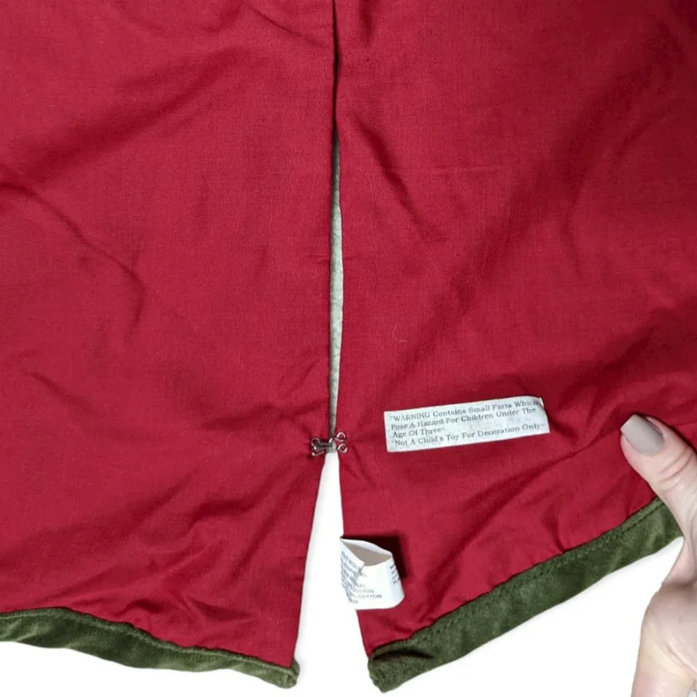 Red & Green Christmas Tree Skirt